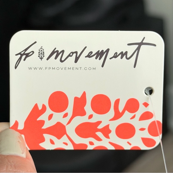 FP Movement All Clear Cami NWT Size M/L Free People Crop Tank Top - Picture 6 of 6